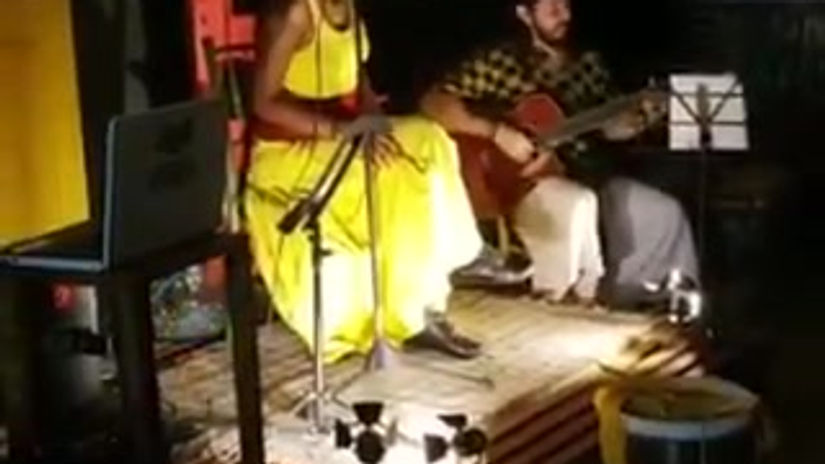 Luzia Rosa em Amazonizando Sampa_Música autoral Barco a velas_Violão Eduardo Branco